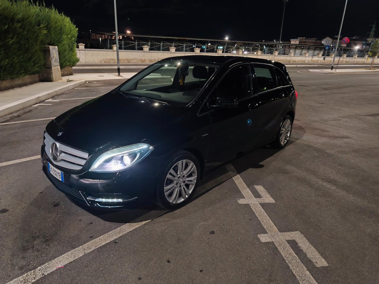 Mercedes-benz B 180 CDI BlueEFFICIENCY Executive
