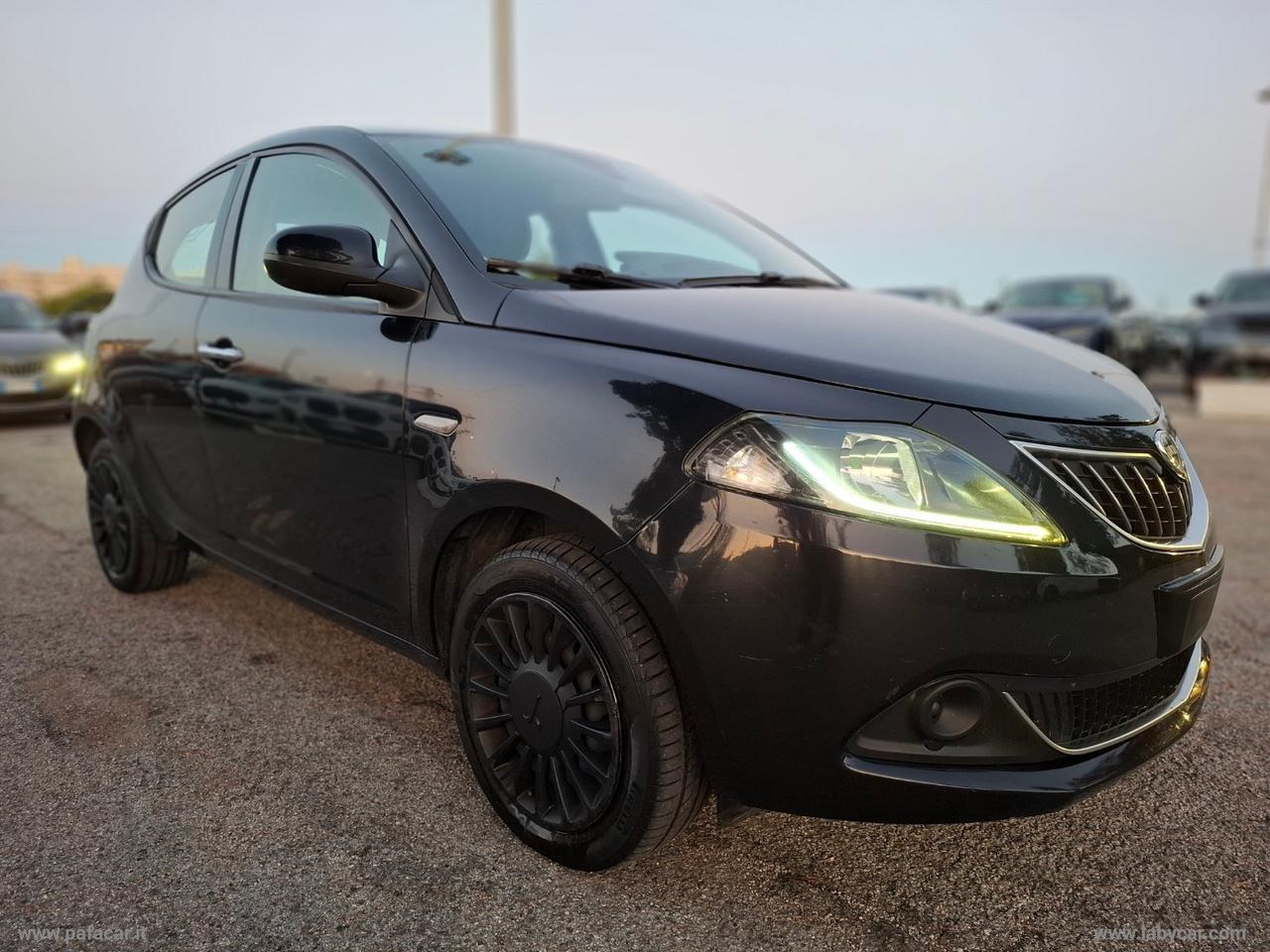 LANCIA Ypsilon 1.0 FireFly 5p.S&S Hybrid Silver