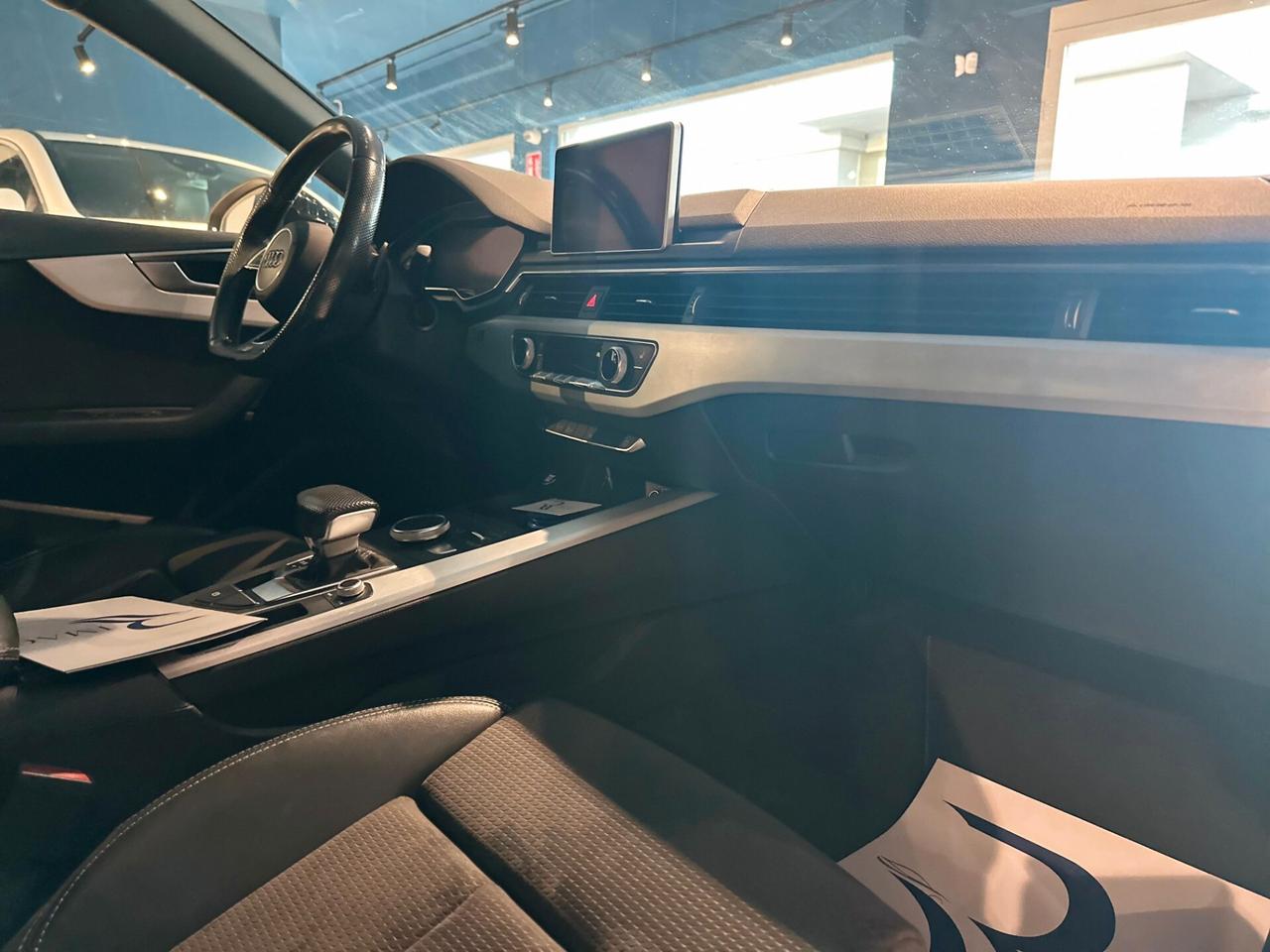 Audi A5 2.0 TDI quattro S tronic S-Line SPORTBACK - SPB