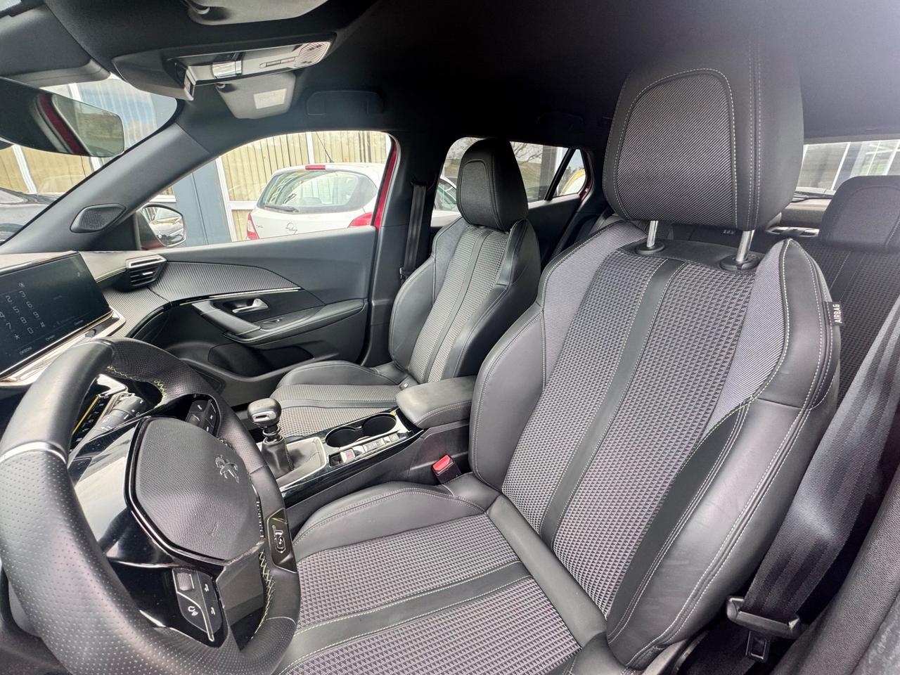 Peugeot 2008 BlueHDi 110 S&S GT