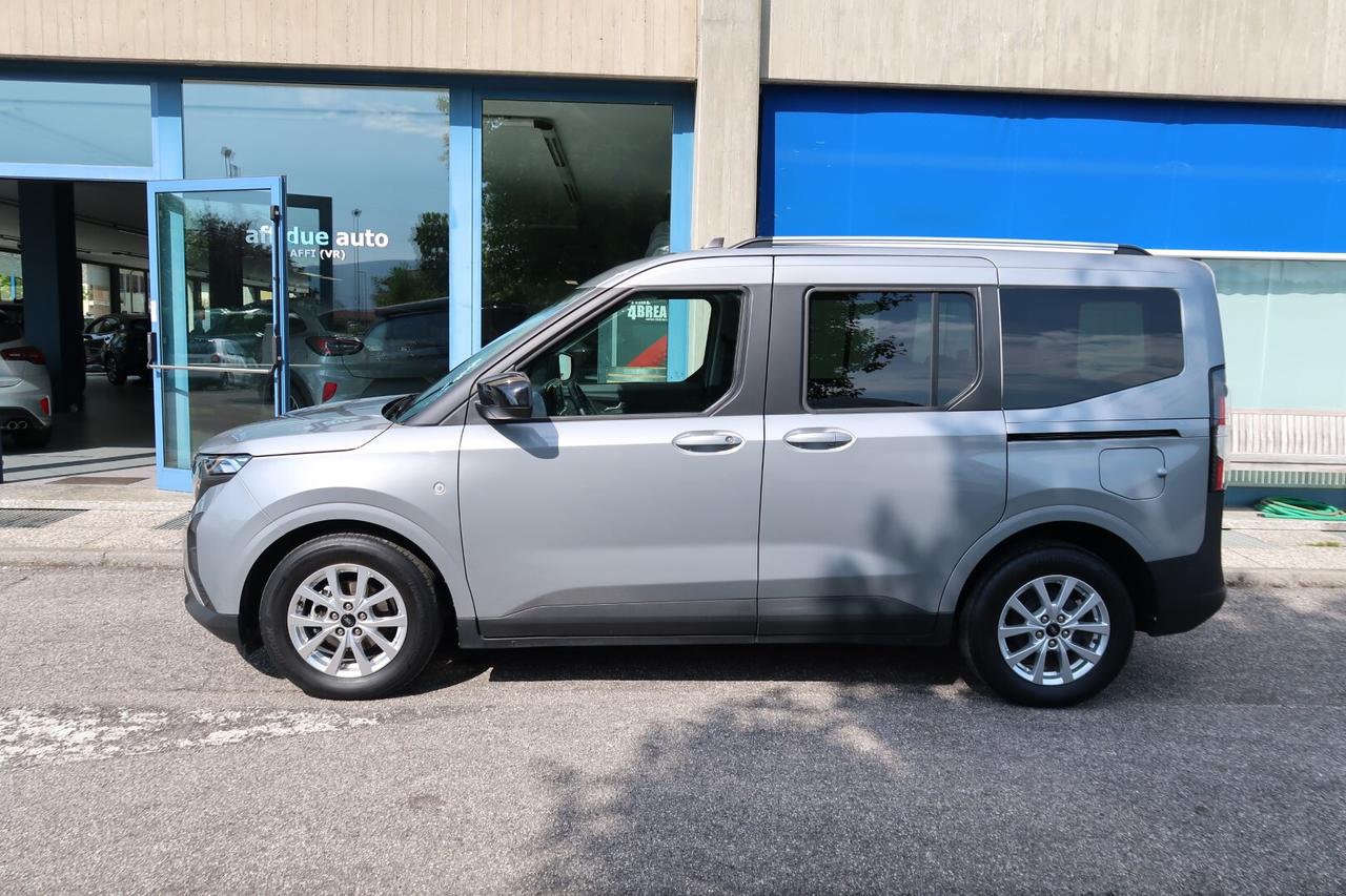 Ford Tourneo Courier 1.0 EcoBoost Titanium