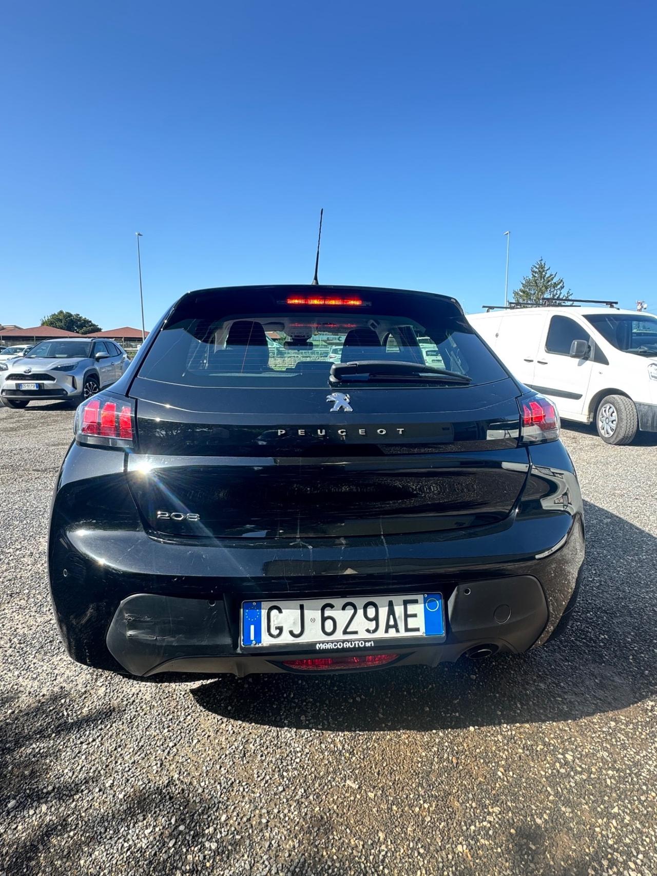 Peugeot 208