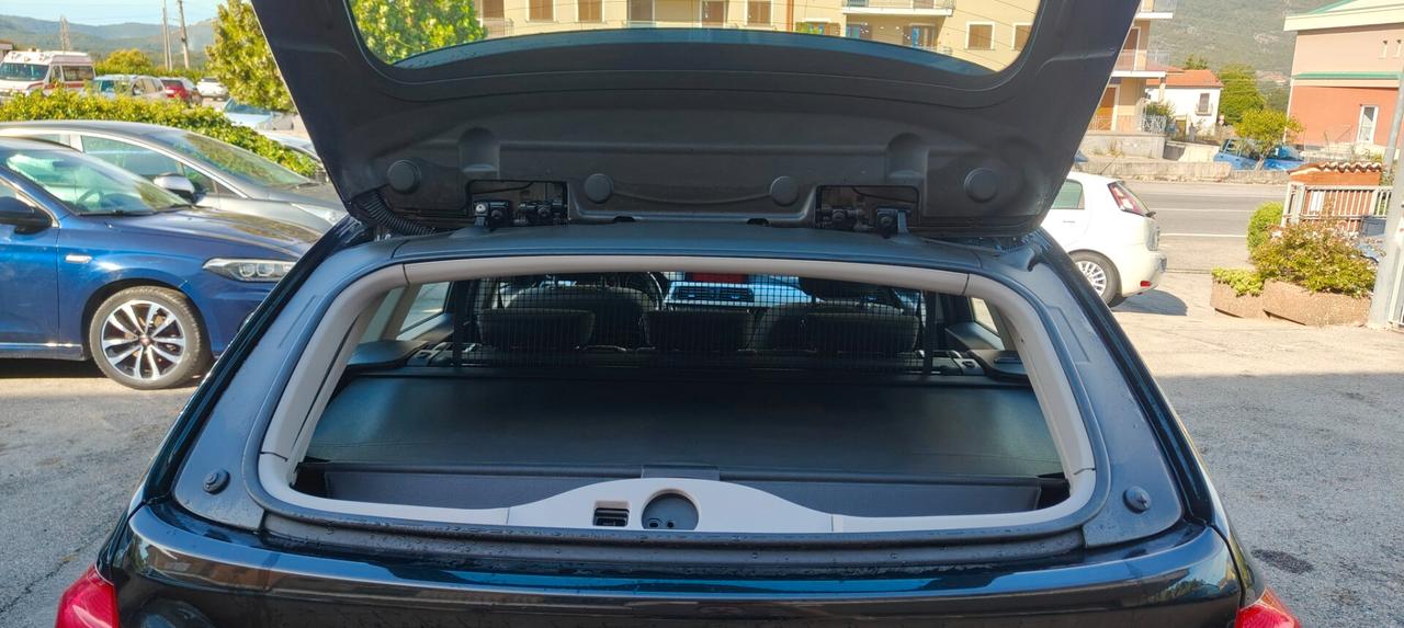Bmw 320 320d Efficient Dynamics Touring Business Advantage aut.