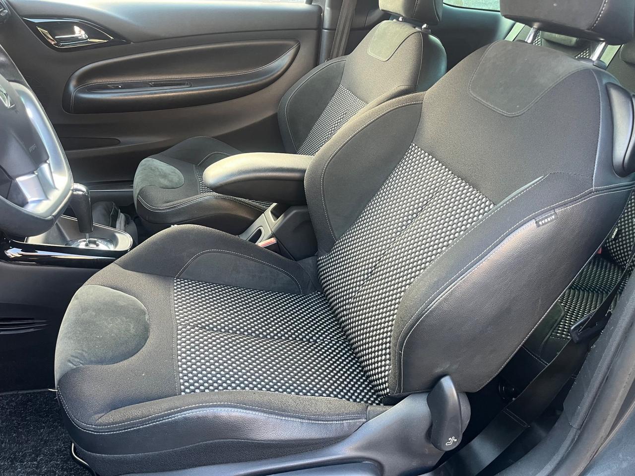 Ds DS3 3 1.6 e-HDi 90 airdream CMP6 Just Black