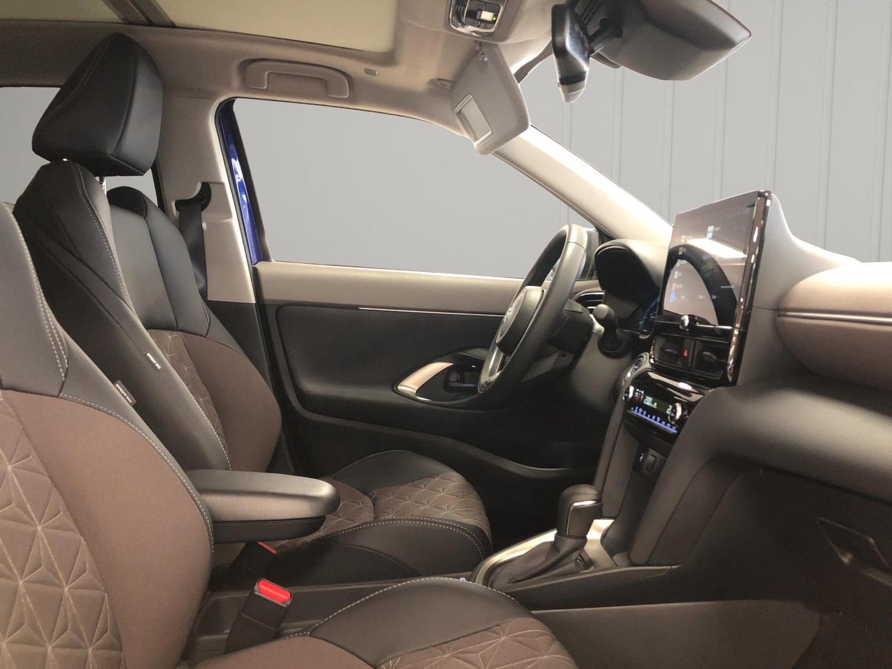 Toyota Yaris Cross 1.5h Lounge fwd 130cv e-cvt