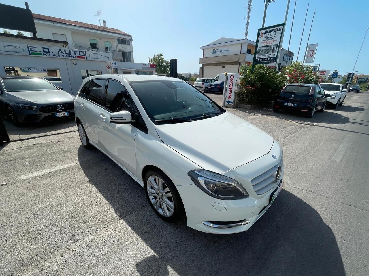 Mercedes-benz B 180 CDI BlueEFFICIENCY Premium