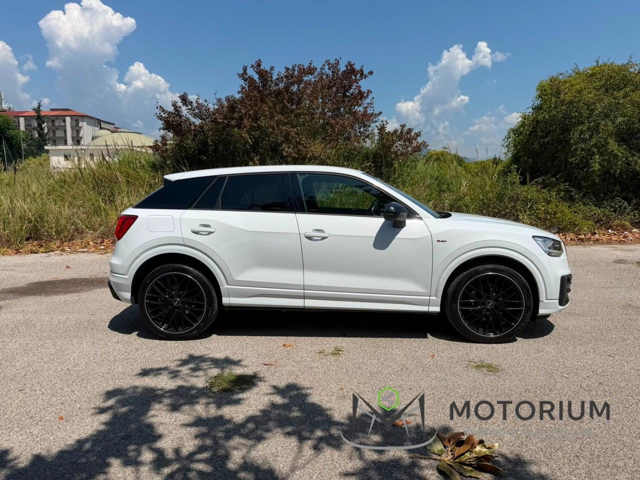 Audi Q2 30 1.6 tdi Identity Black s-tronic my20