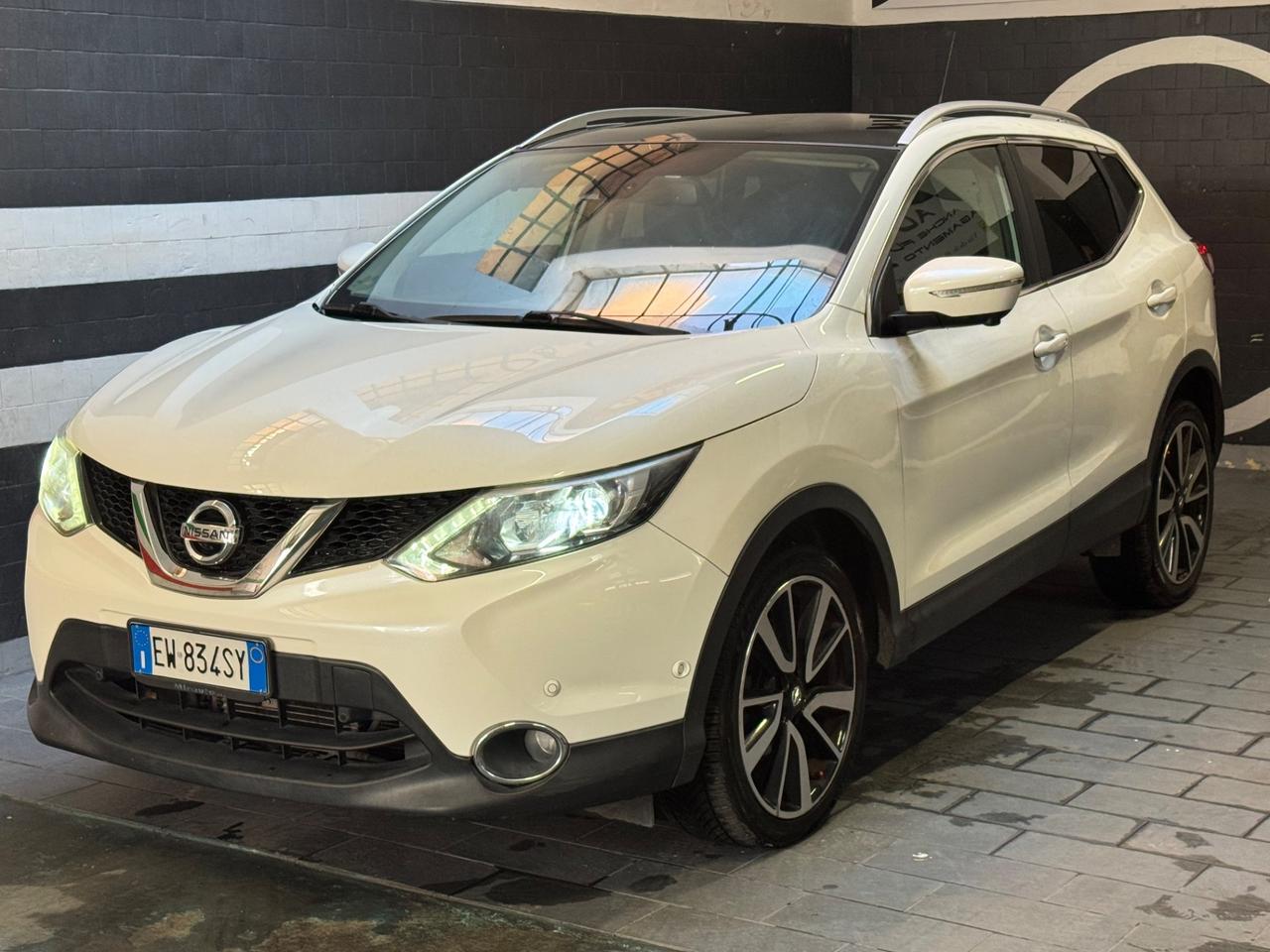 Nissan Qashqai 1.6 dCi 4WD 360