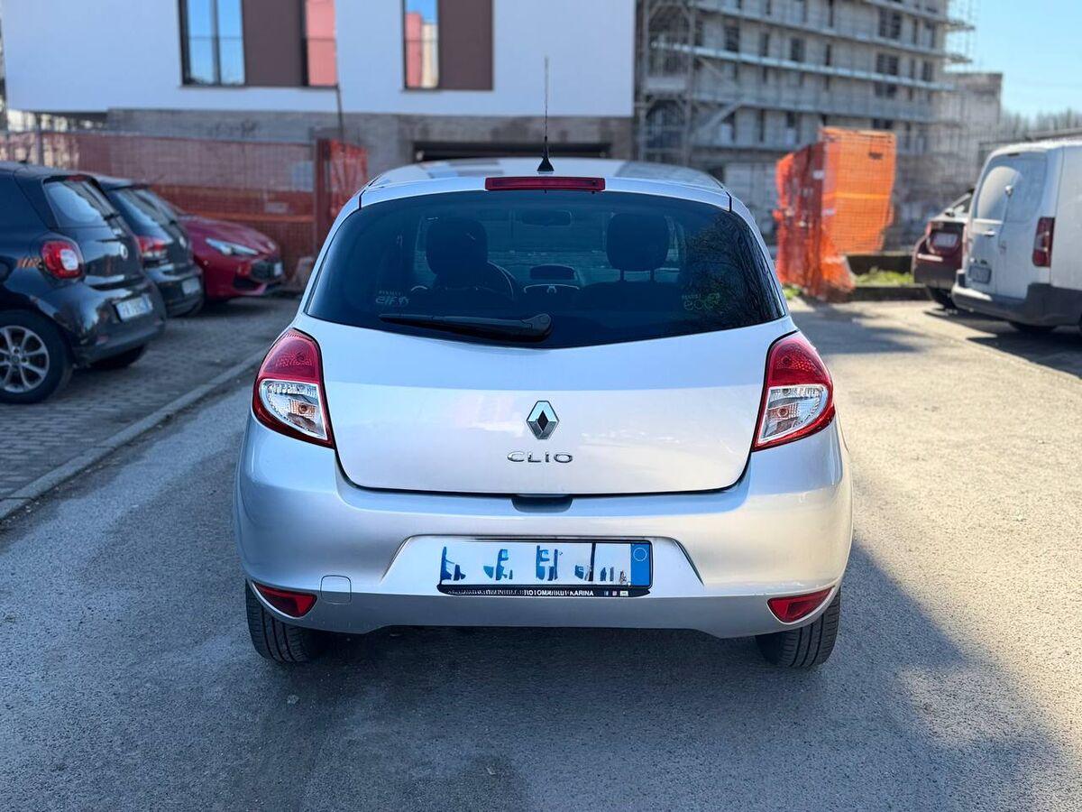 Renault Clio 1.2 16v Live! 5p