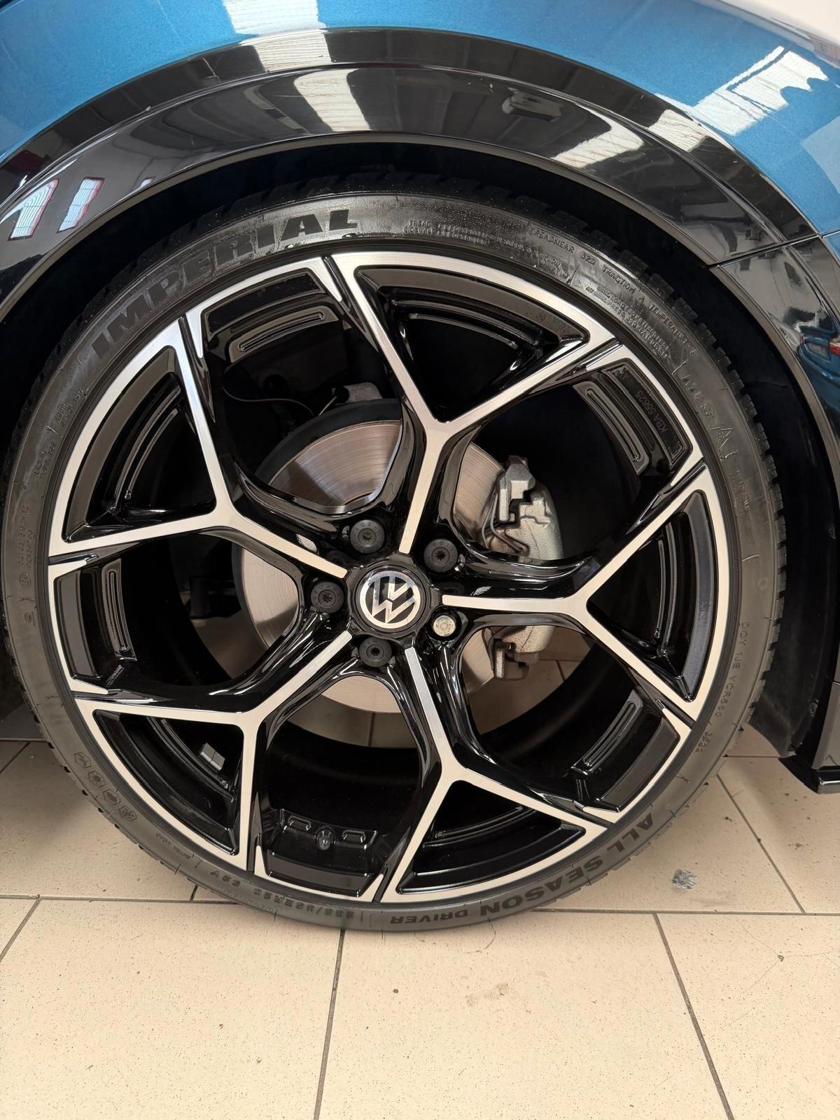 Volkswagen Maggiolino Cabrio Sport R Line 1.4 TSI 150cv dsg-LEGGI SOTTO
