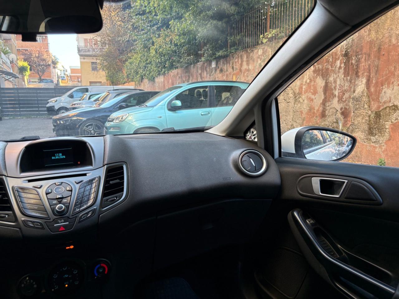 Ford Fiesta 1.5 TDCi 75CV 5 porte Black & White Edition. - DISTRIBUZIONE FATTA