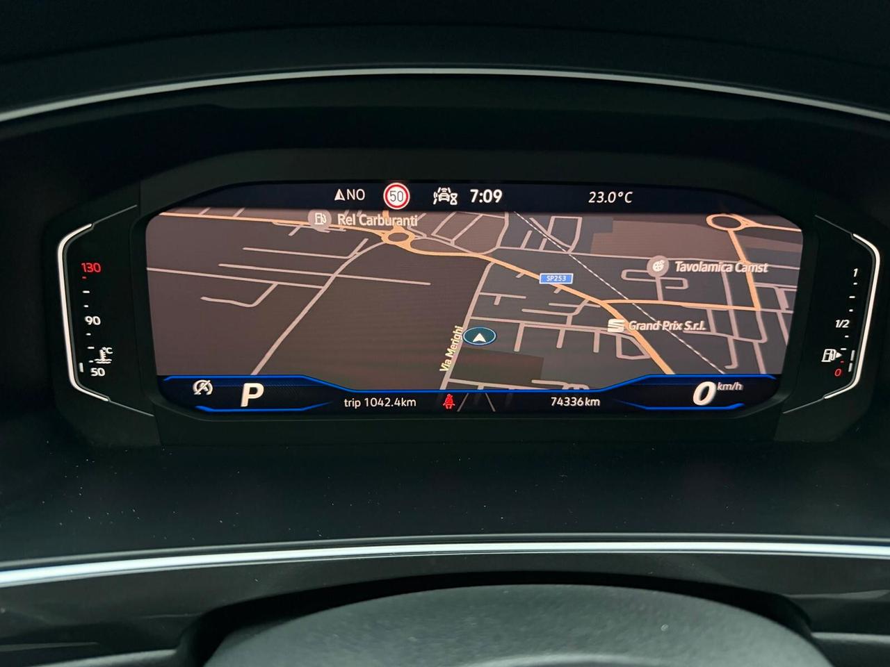 Volkswagen Tiguan 2.0 TDI 150 CV SCR DSG R-Line
