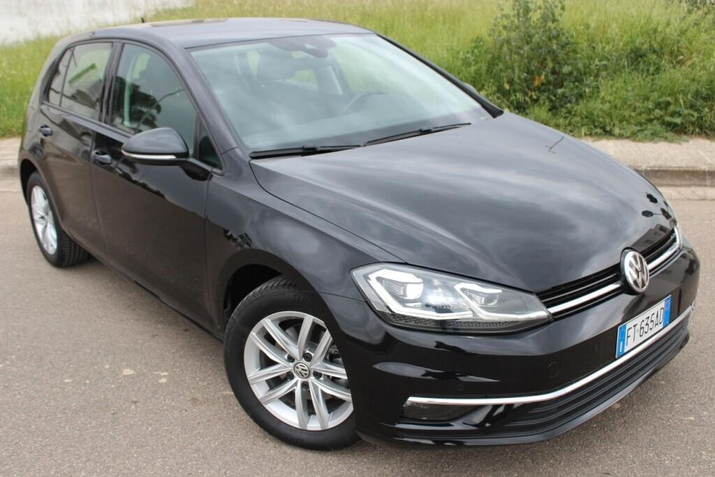 VOLKSWAGEN Golf 1.6 TDI DSG *FULL LED *KEYLESS