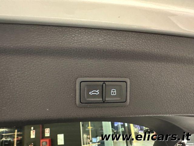 AUDI Q3 40 TDI quattro S tronic Business Plus