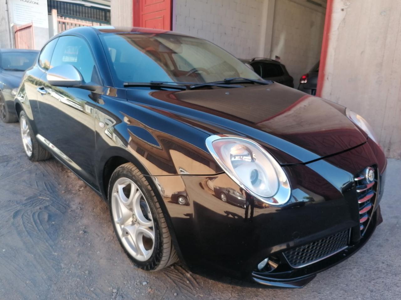 Alfa Romeo MiTo 1.6 JTDm-2 S&S Distinctive Sport Pack