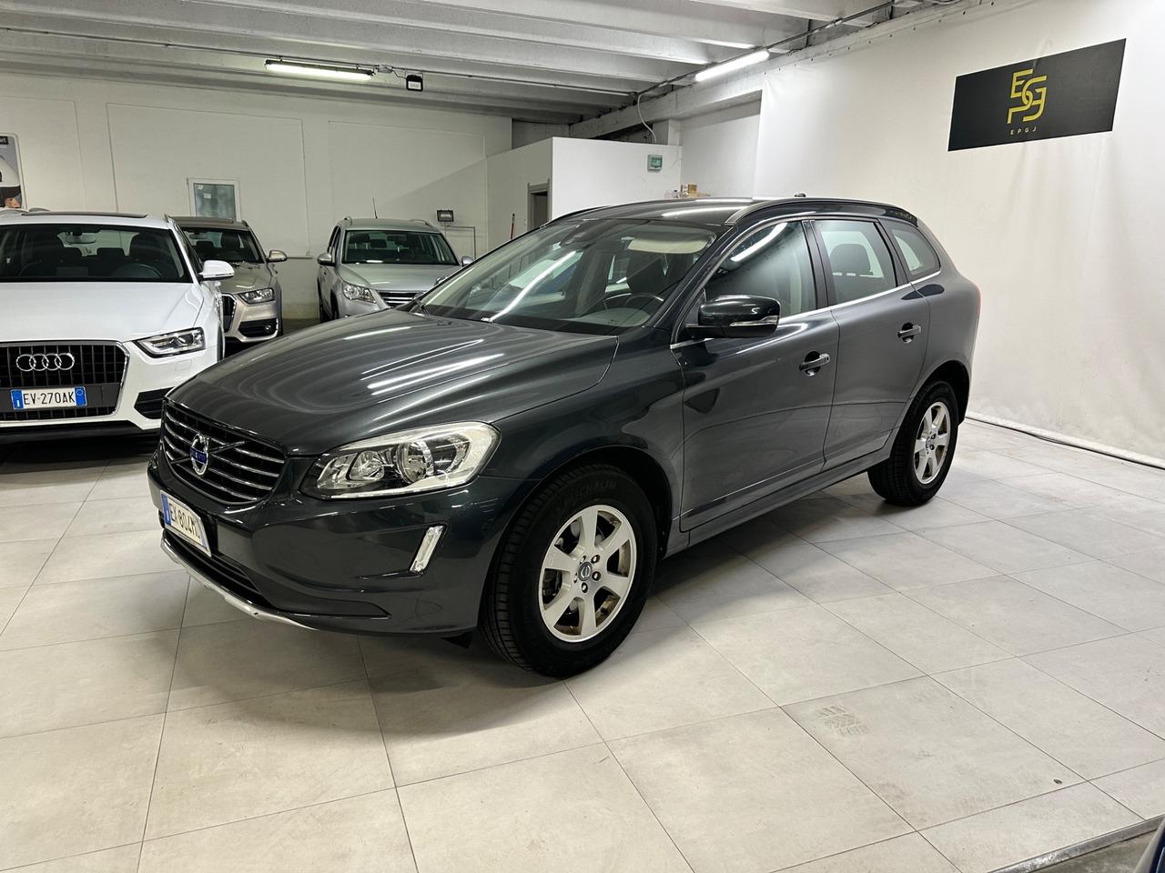 Volvo XC 60 XC60 D4 Geartronic R-design Momentum