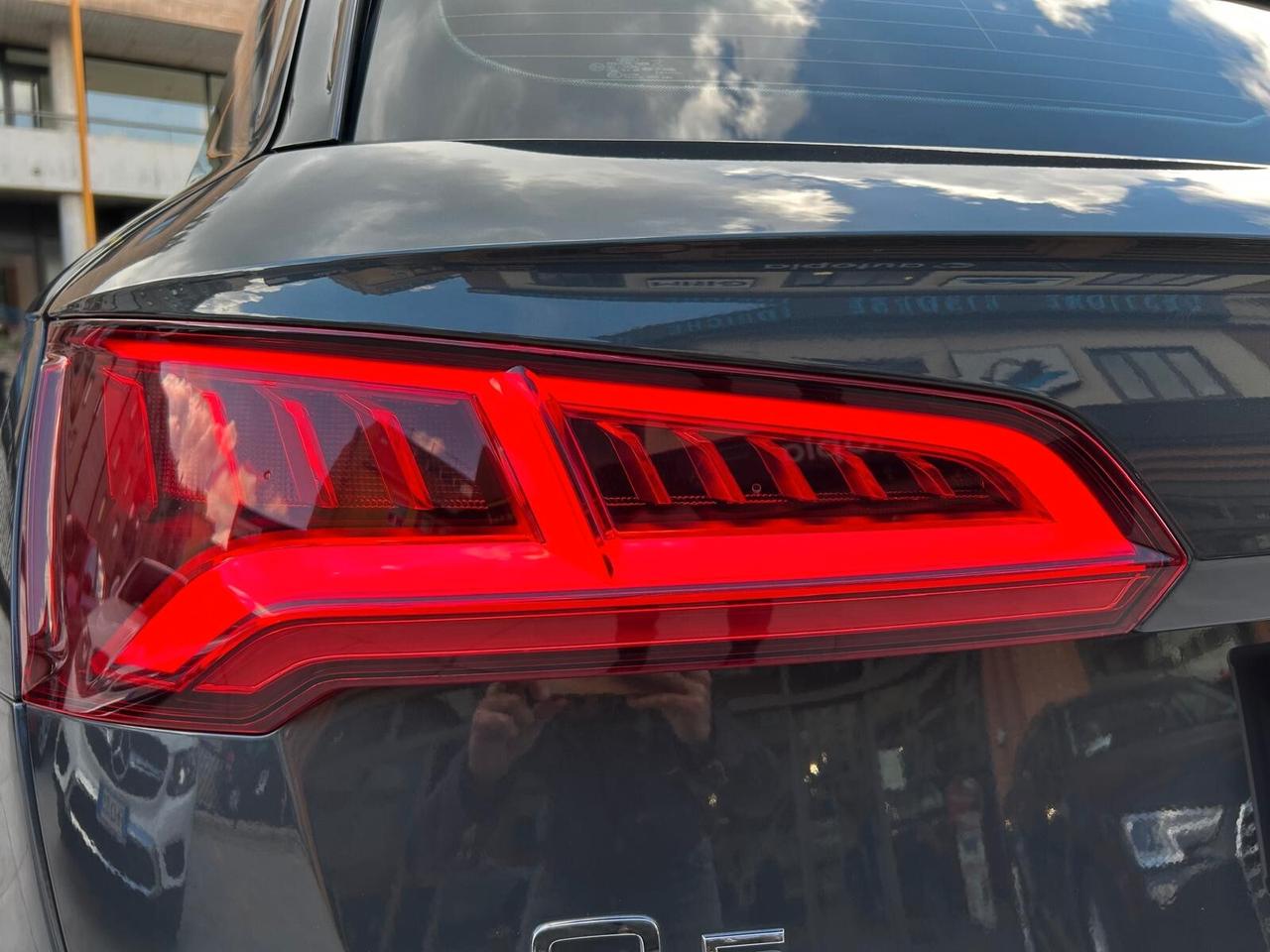 Audi Q5 35 TDI quattro S tronic Business