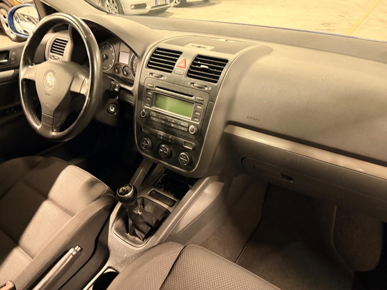 Volkswagen Golf 1.6 16V FSI 5p. Sportline