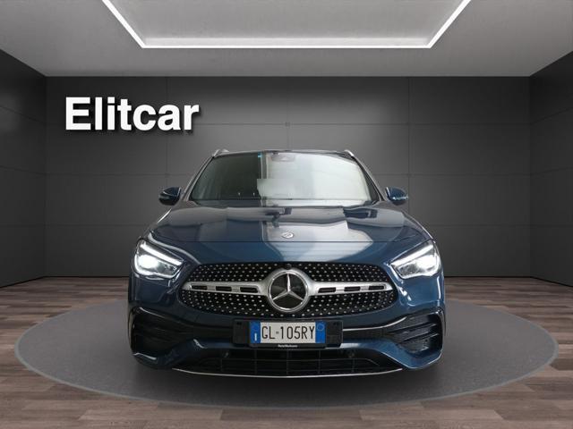 MERCEDES-BENZ GLA 180 Automatic Premium amg-line