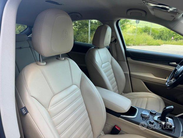 ALFA ROMEO STELVIO 2.2 TD 210 CV Q4 VERSIONE Ti