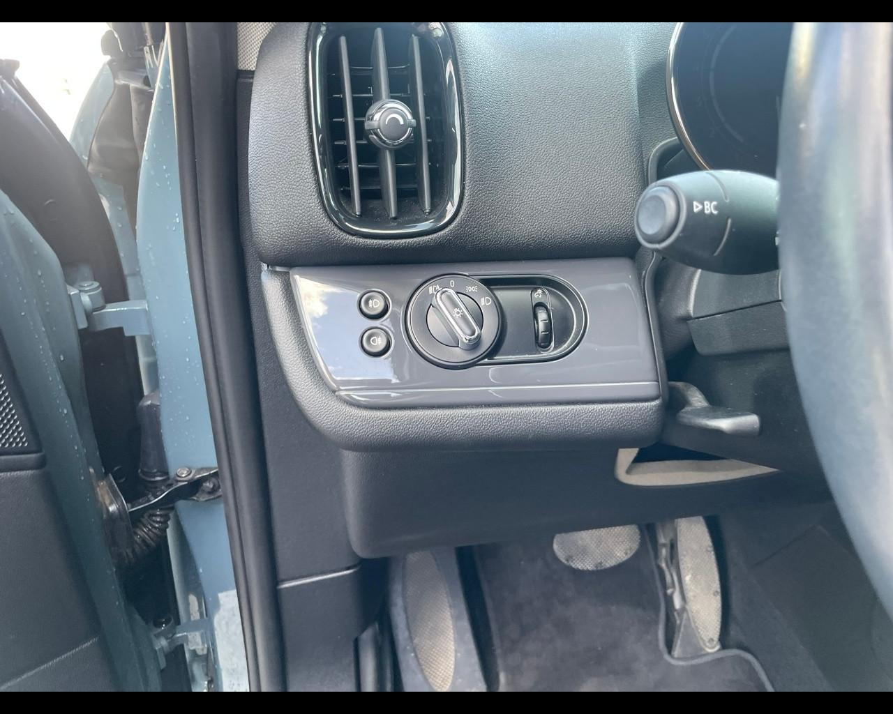 MINI Mini Countrym.(F60) - Mini 1.5 Cooper Northwood Edition Countryman