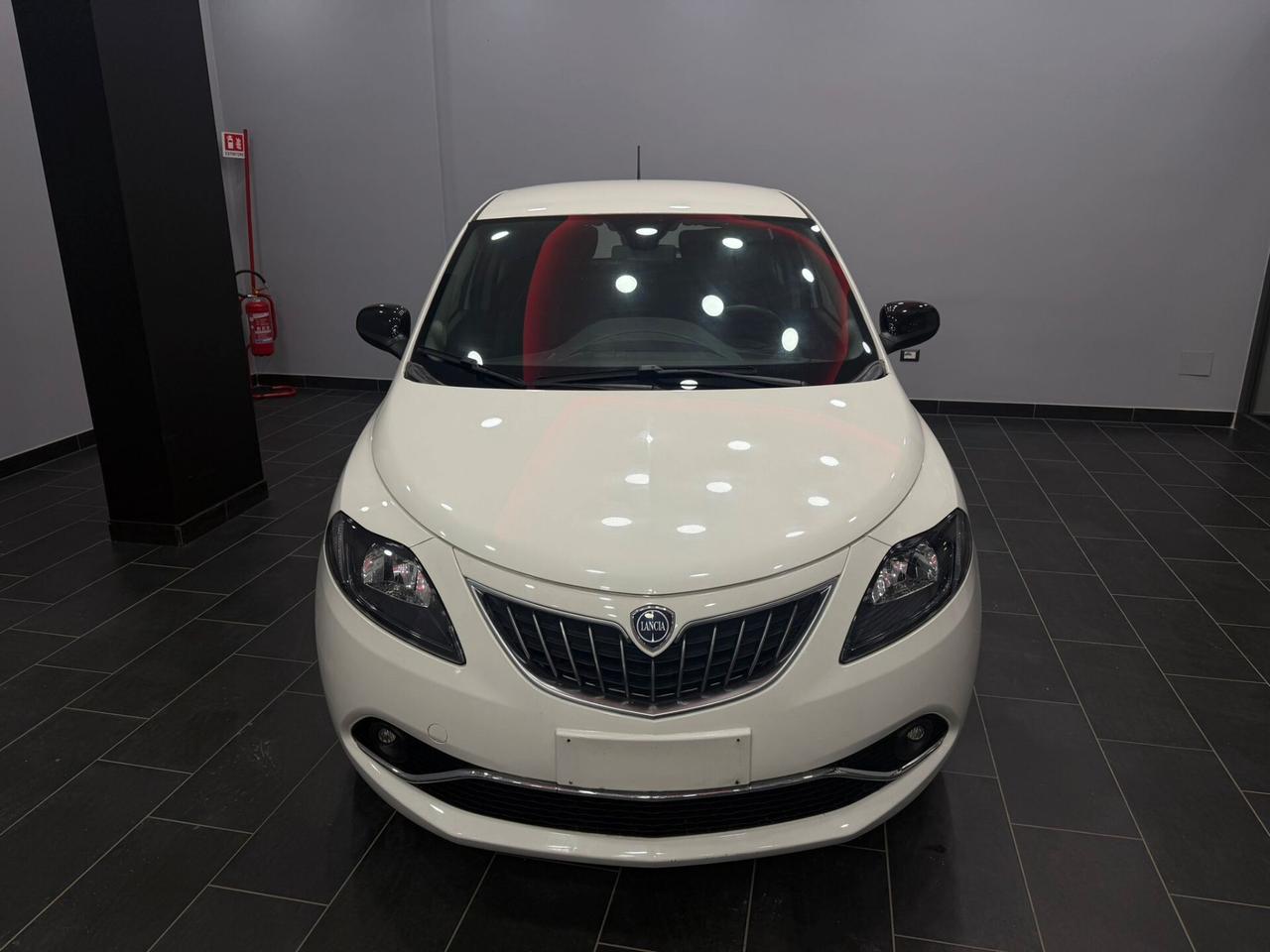 Lancia Ypsilon 1.0 FireFly 5 porte S&S Hybrid Ecochic Gold