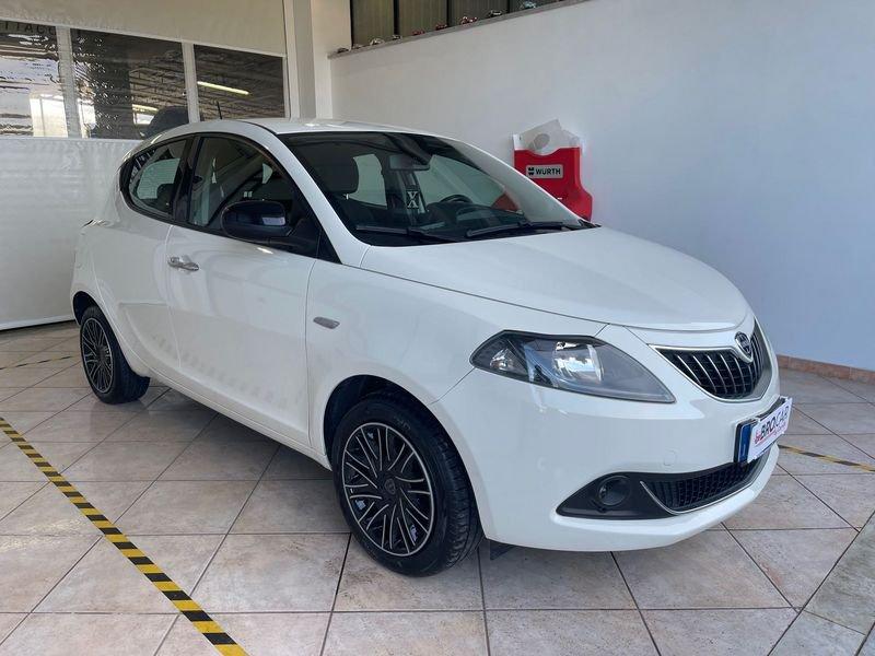 Lancia Ypsilon 1.0 FireFly 70cv S&S Hybrid GOLD PLUS
