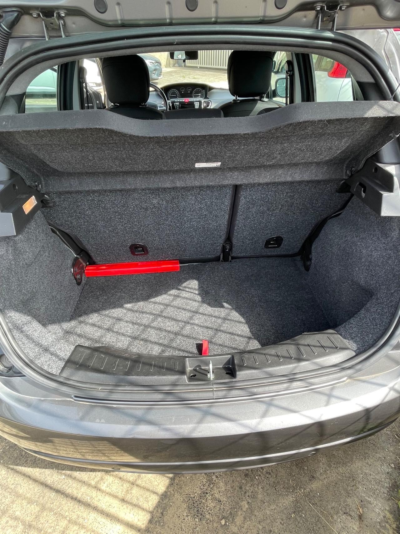 Lancia Ypsilon 1.0 FireFly 5 porte S&S Hybrid Ecochic Gold