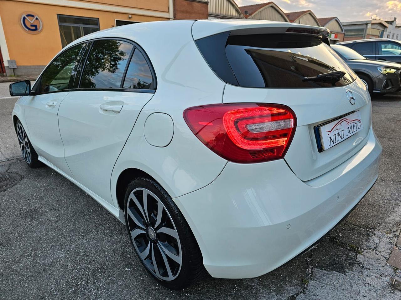 Mercedes-benz A 200 CDI 136cv Sport*Pelle*Bi-Xeno*18*Camera*
