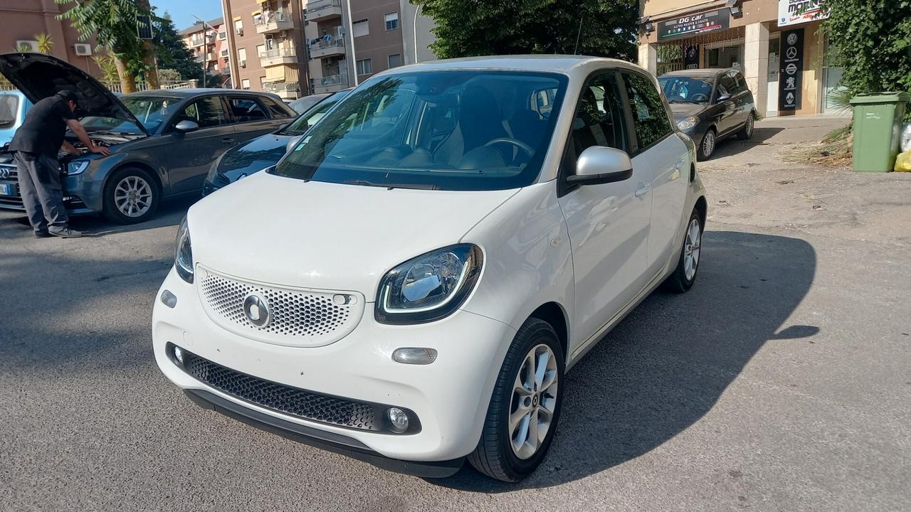 Smart ForFour 70 1.0 Passion
