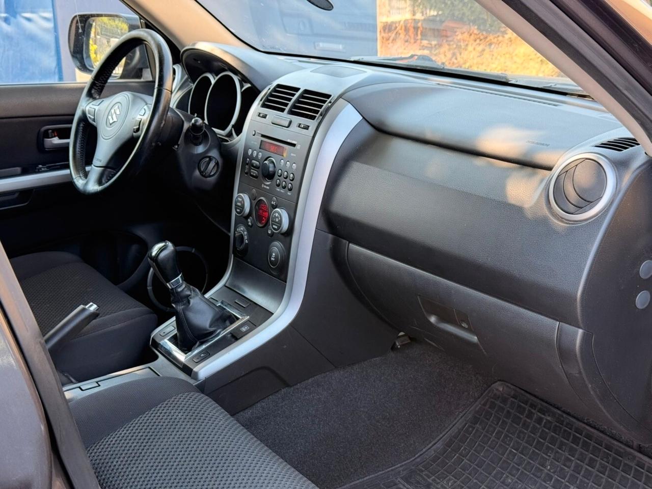 Suzuki Grand Vitara 2.4 GPL 5p Executive Crossover