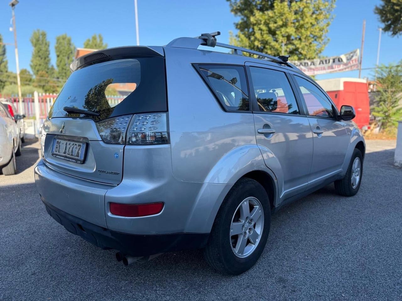 Mitsubishi Outlander 2.0 DI-D Invite DPF