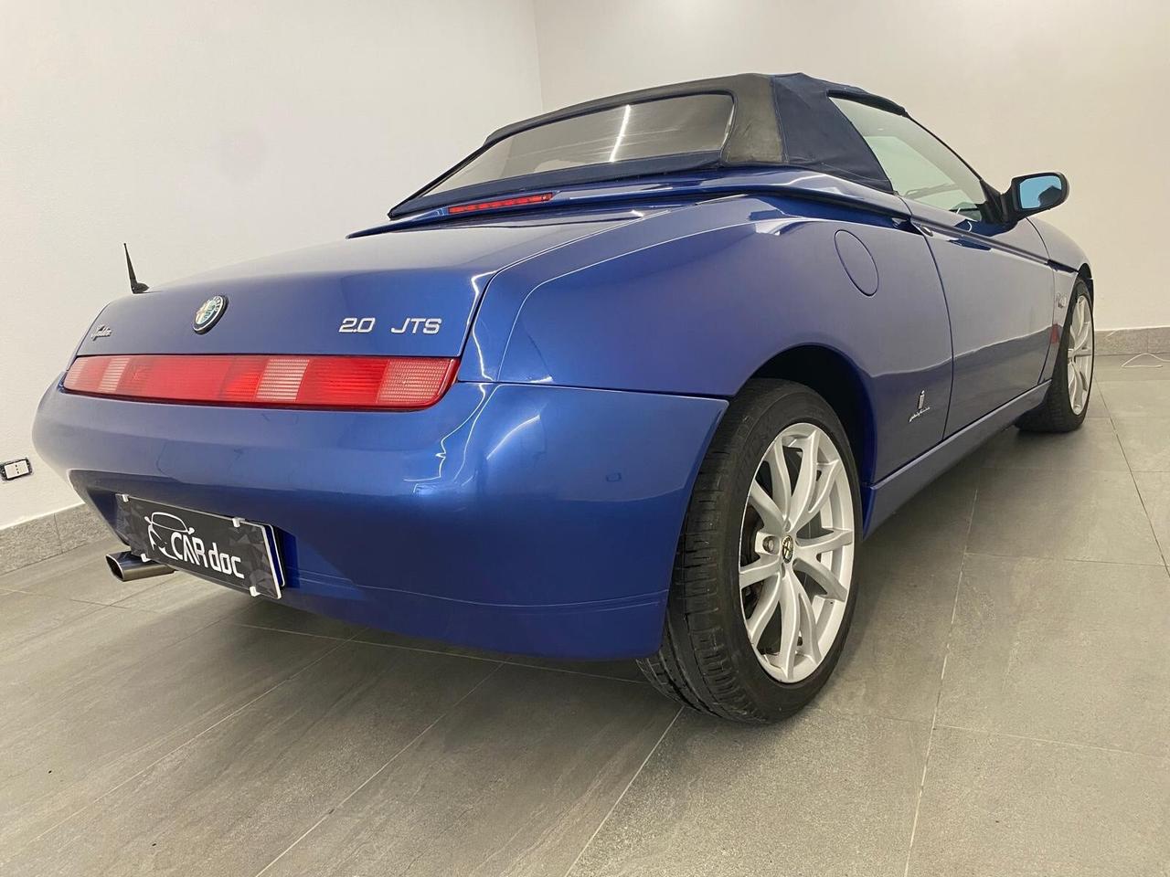 Alfa Romeo GTV Blu Reims