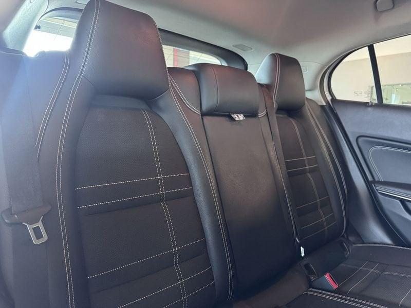 Mercedes-Benz GLA GLA 200 d Automatic Sport