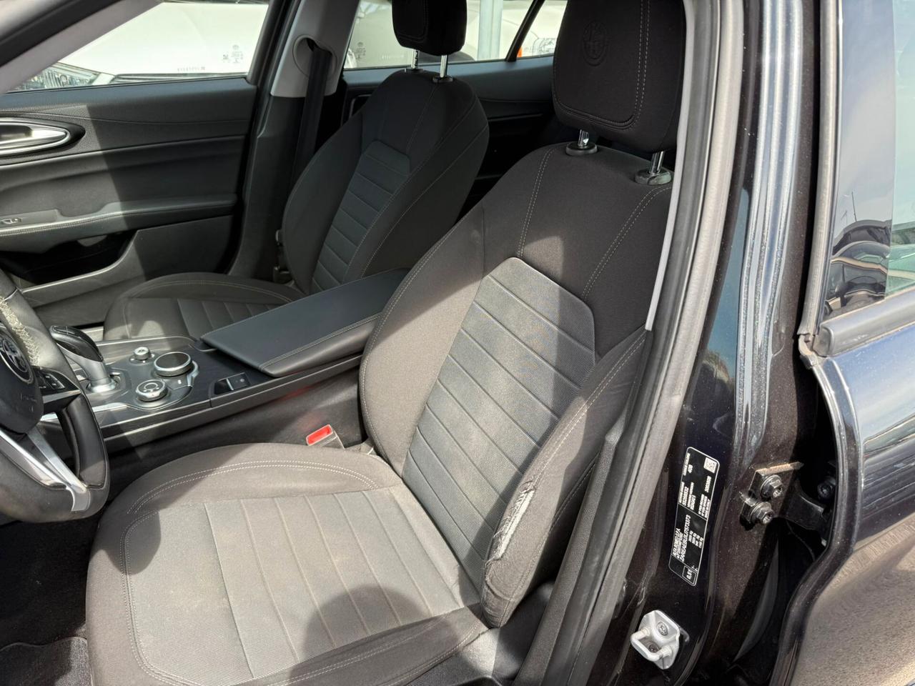 Alfa Romeo Giulia 2.2 Turbodiesel 136 CV AT8 Business