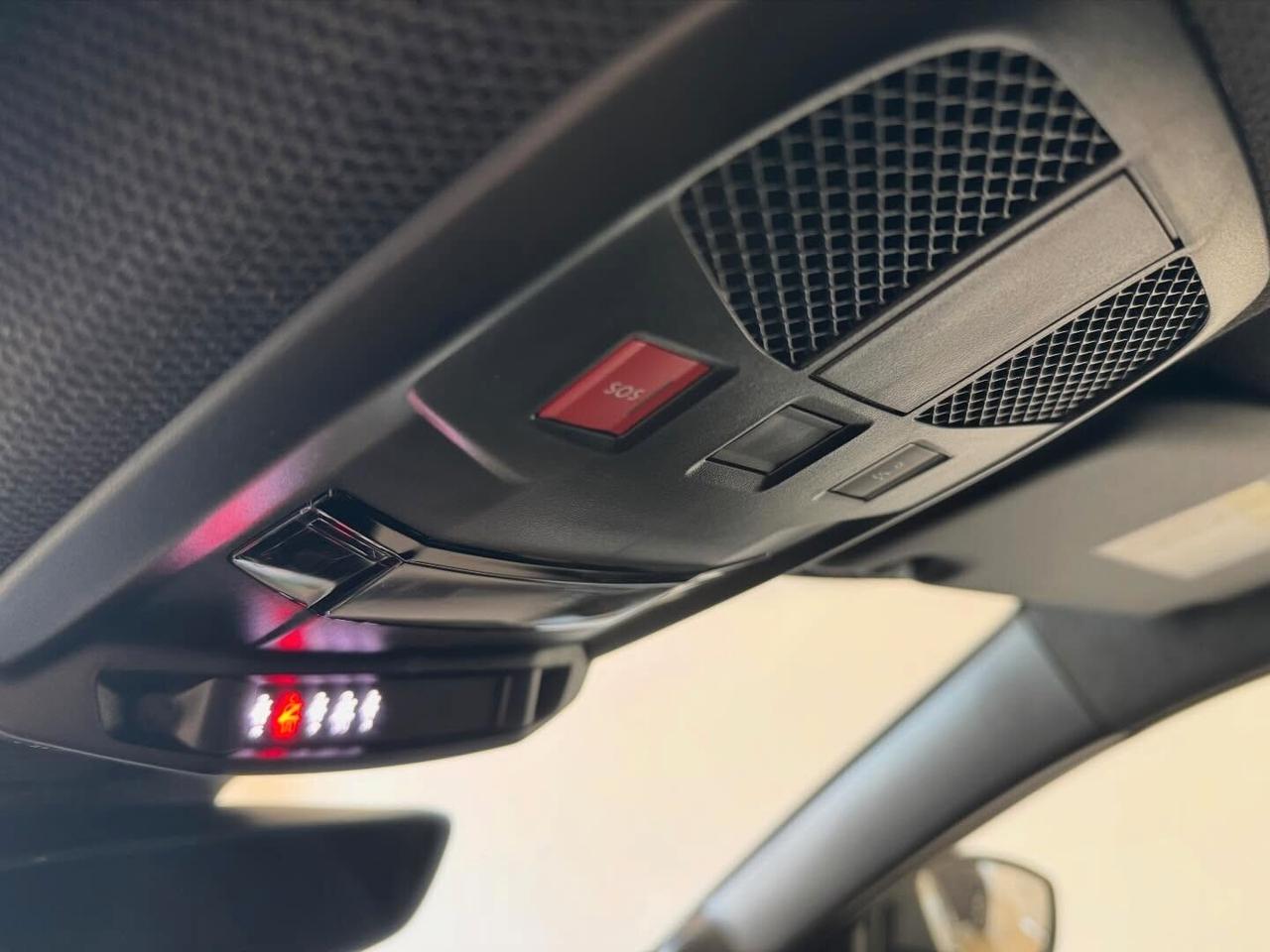 Jeep Avenger 1.2 Turbo 110 CV MHEV Summit