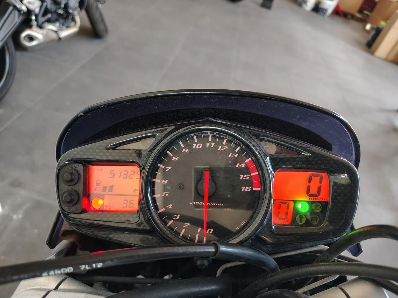 Suzuki GSR 600