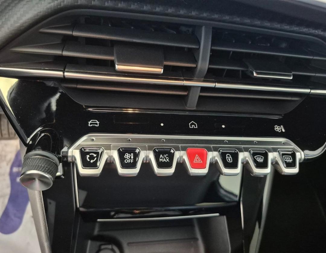 PEUGEOT 208 5P P 12E MHEV P6