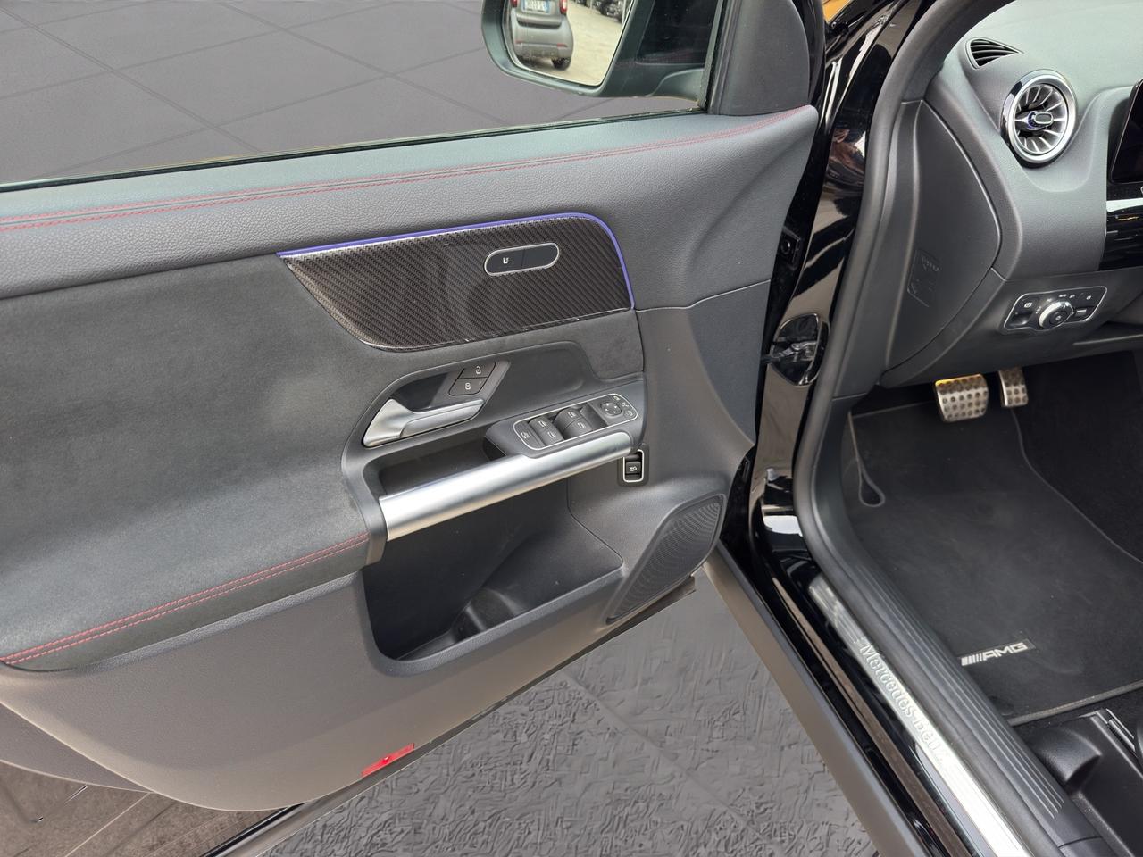 MERCEDES-BENZ GLA 180 d AUT. AMG LINE PREMIUM PLUS - MY24