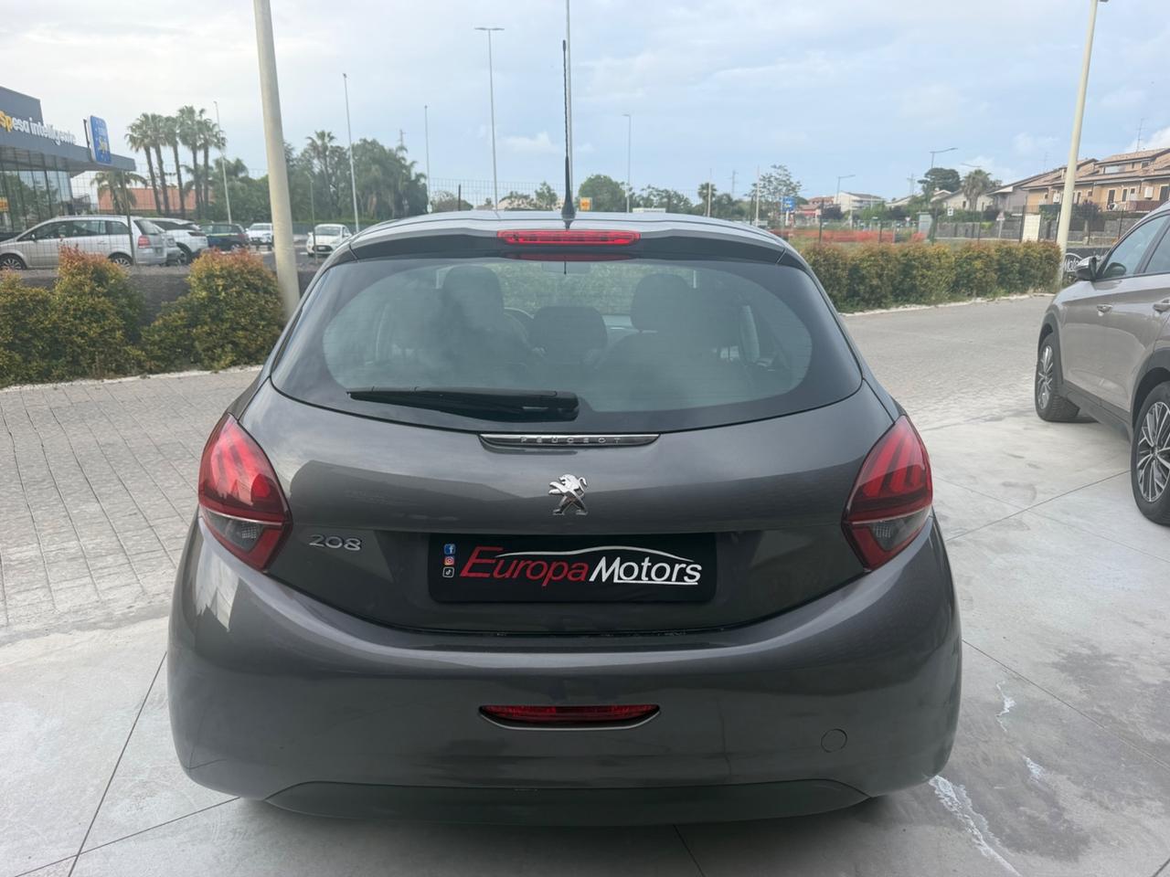 Peugeot 208 BlueHDi 75 5 porte Allure