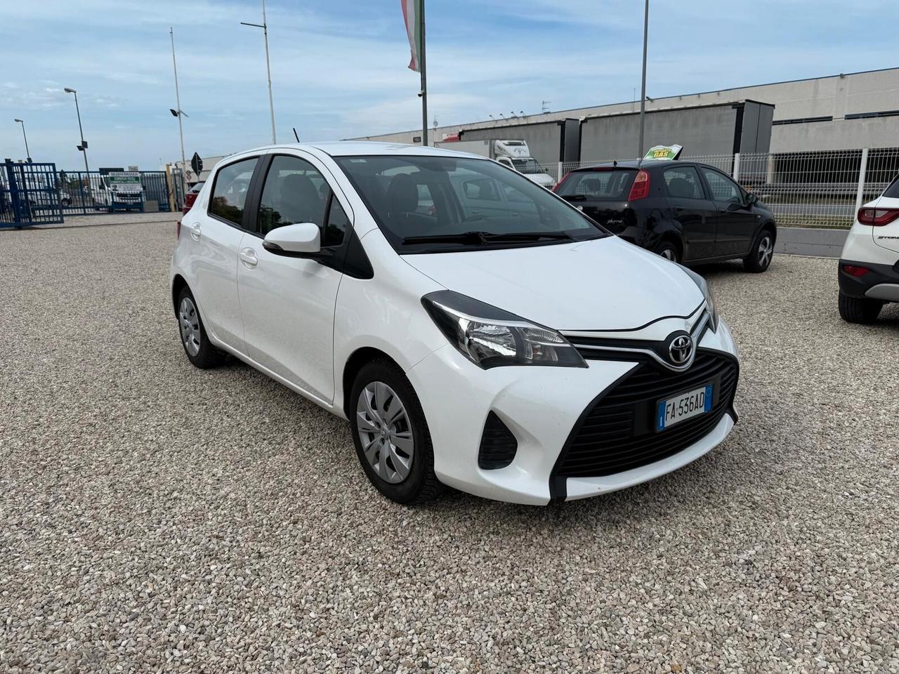 Toyota Yaris 1.4 D-4D 5 porte Lounge