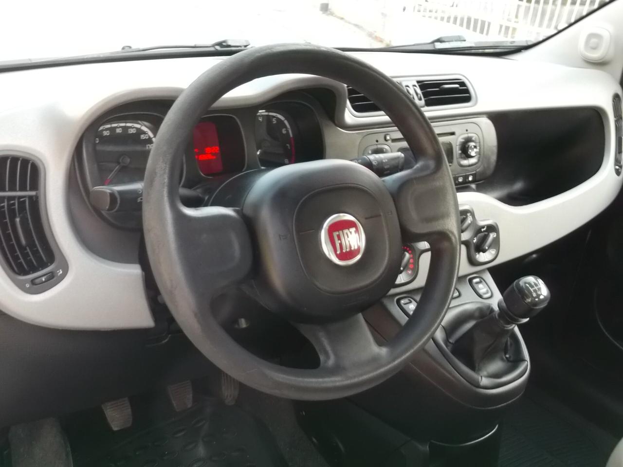 Panda 0.9 Turbo Natural Power Lounge 2014