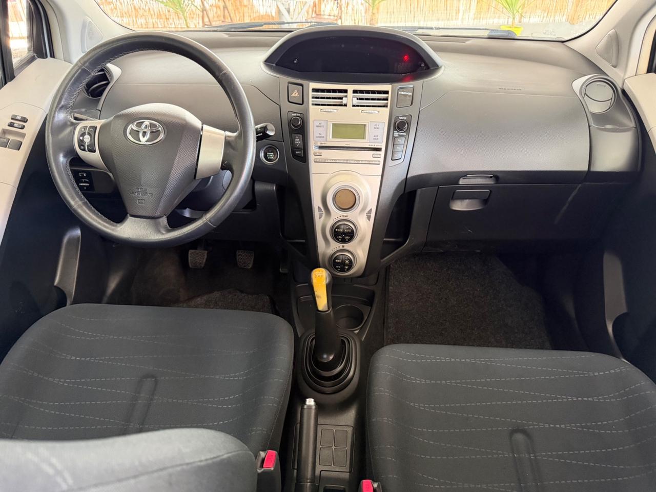 Toyota Yaris 1.3 3 porte Luna