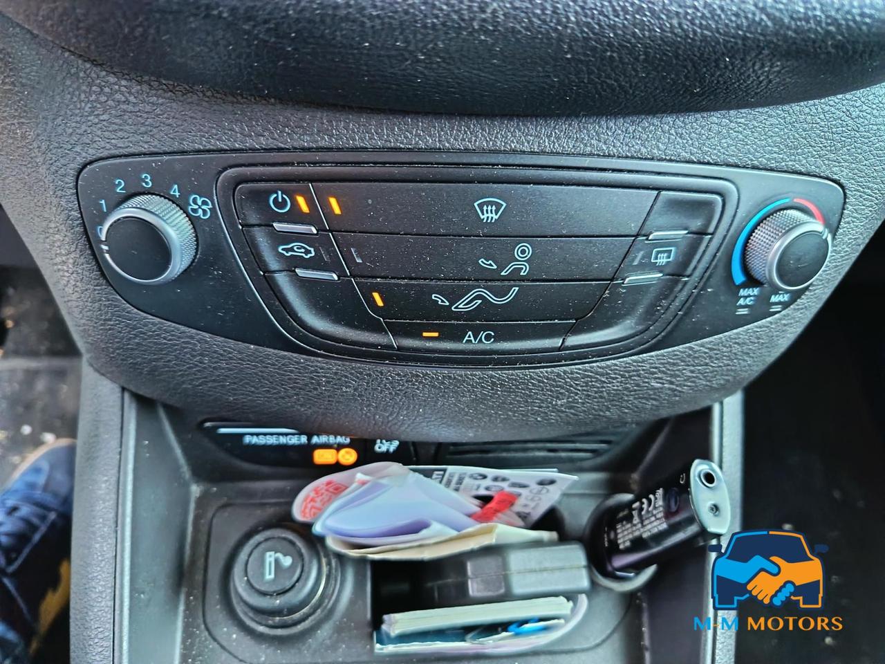 FORD Tourneo Courier 1.5 tdci 75cv plus E6.2