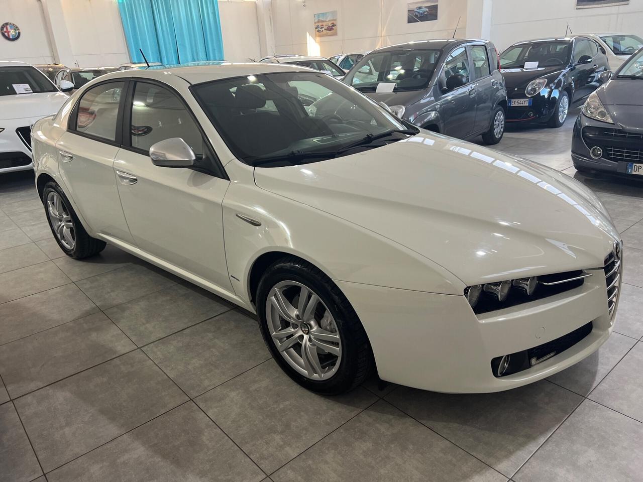 Alfa Romeo 159 2.0 136 CV - DISTINCTIVE - 2011