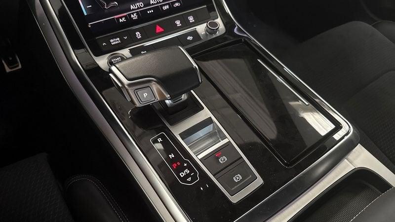 Audi Q8 50 3.0 V6 TDI mHEV quattro tiptronic