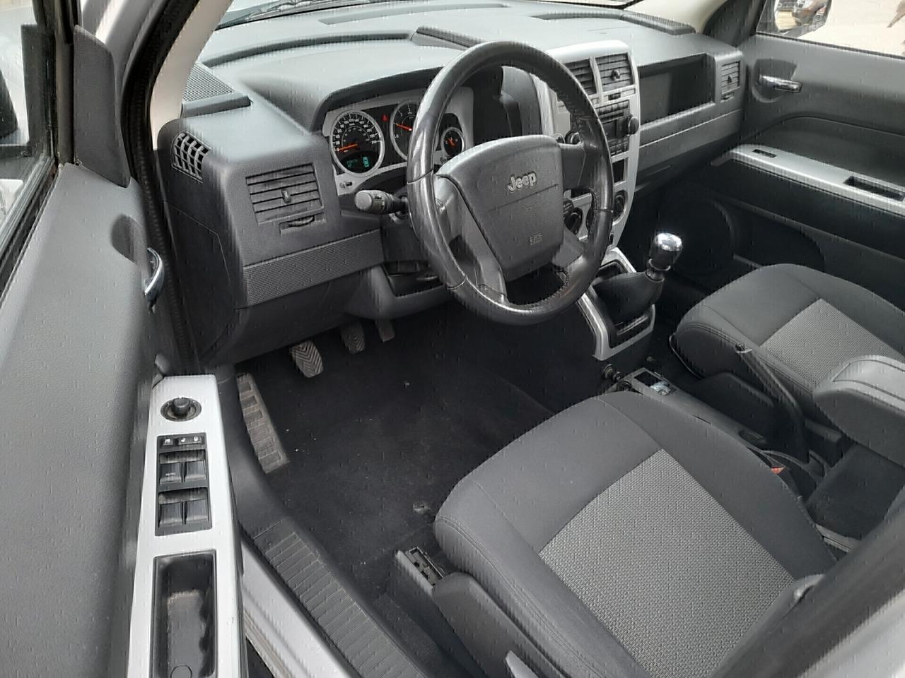 JEEP PATRIOT CON GANCIO TRAINO