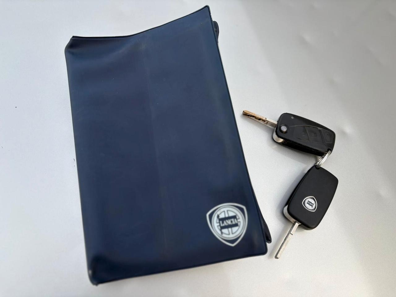 Lancia Ypsilon 1.2 Benzina 60CV NEOPATENTATI