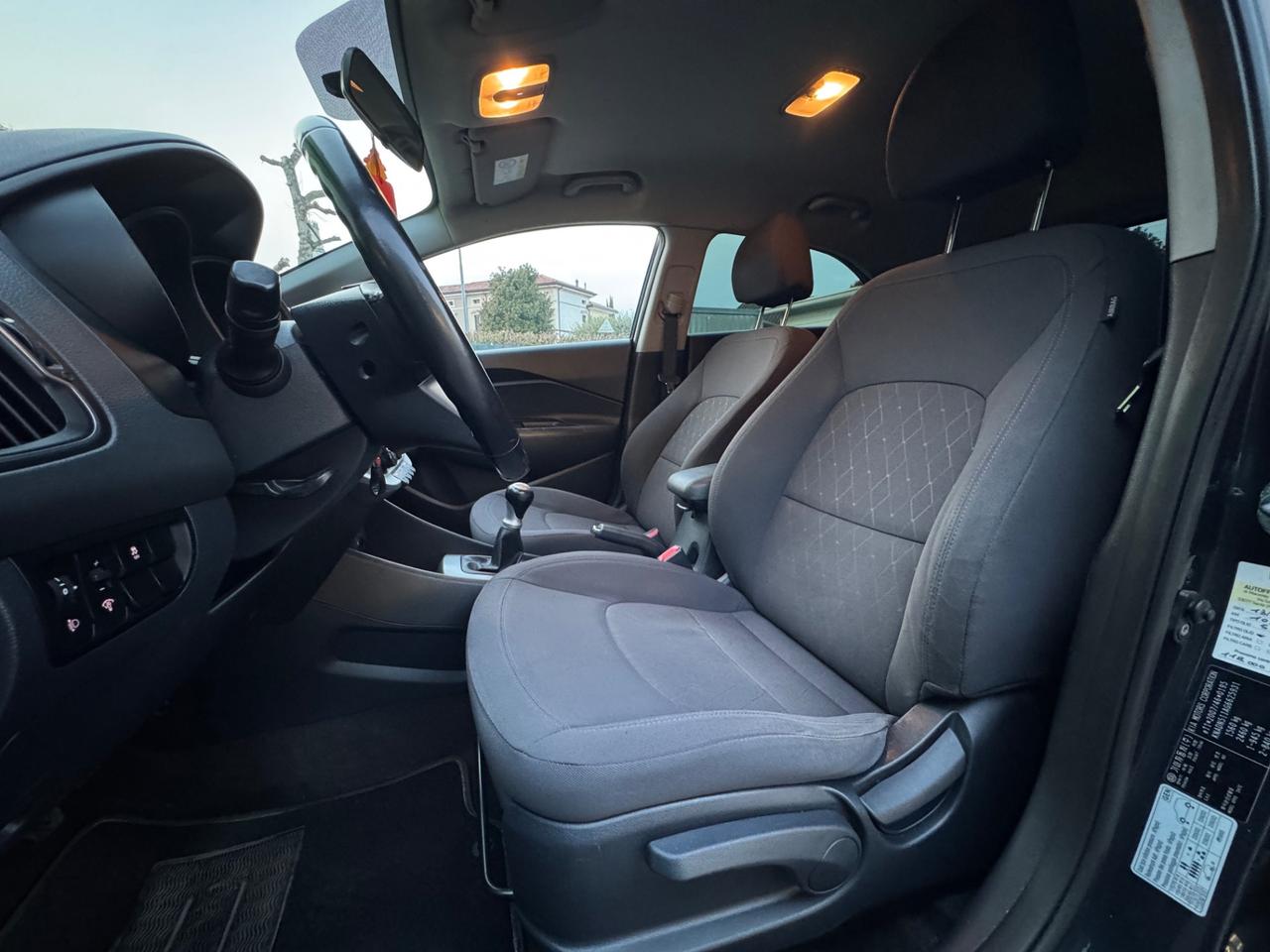 Kia Rio 1.2 Benzina 5p. NEOPATENTATI 85 CV