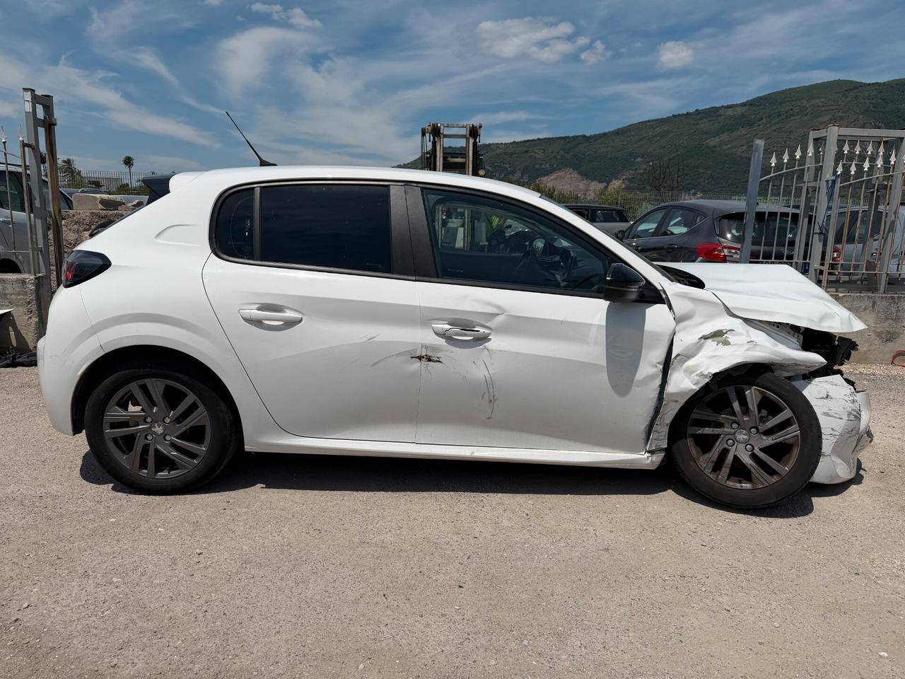 PEUGEOT 208 2022 1.2 BENZINA 75 CV *AIRBAG OK